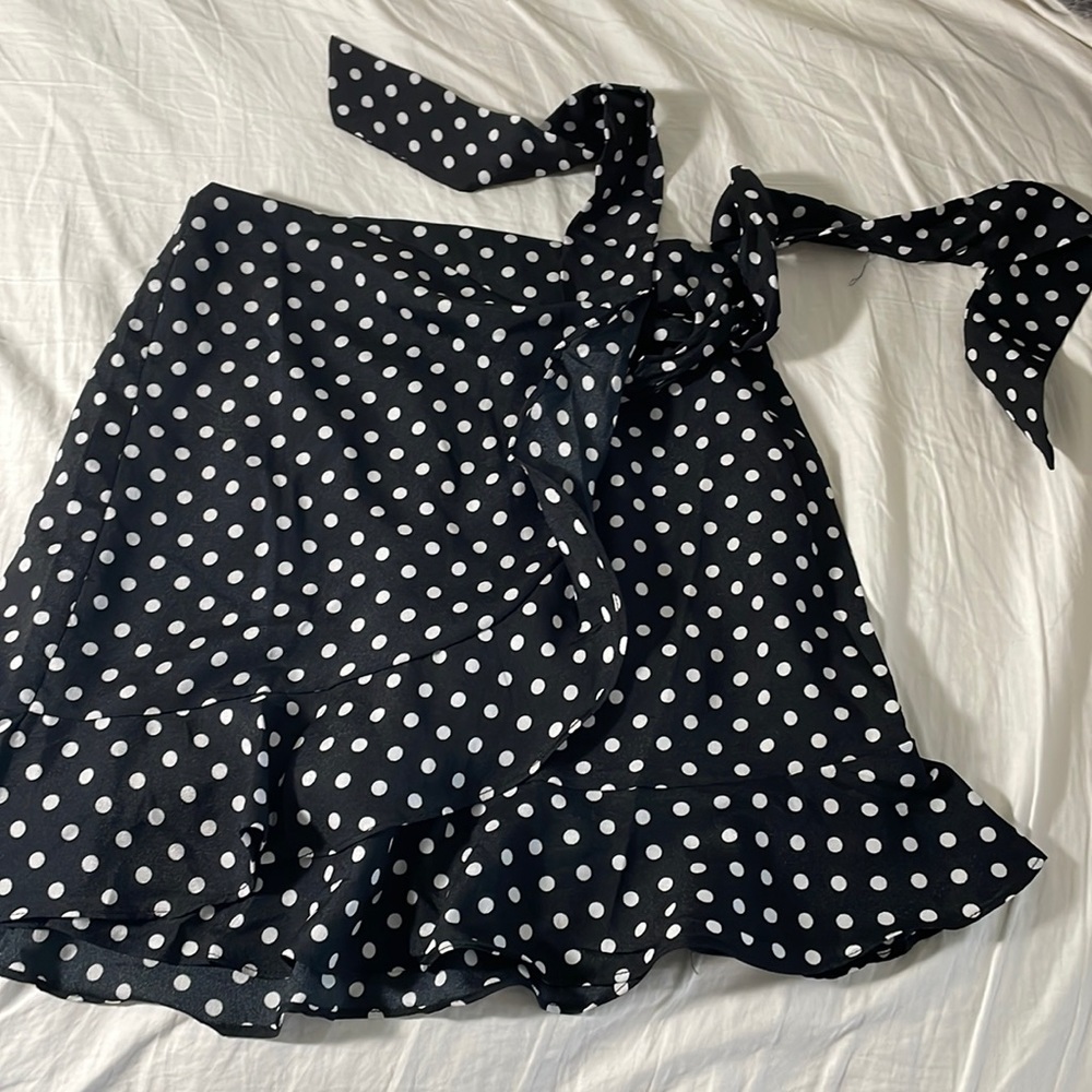 princess polly tie front skirt